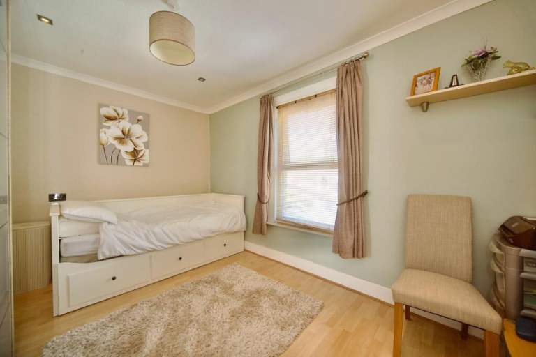 🏡🗝 Spacious Double Room – All Bills Included – Wood Green 🏡🗝