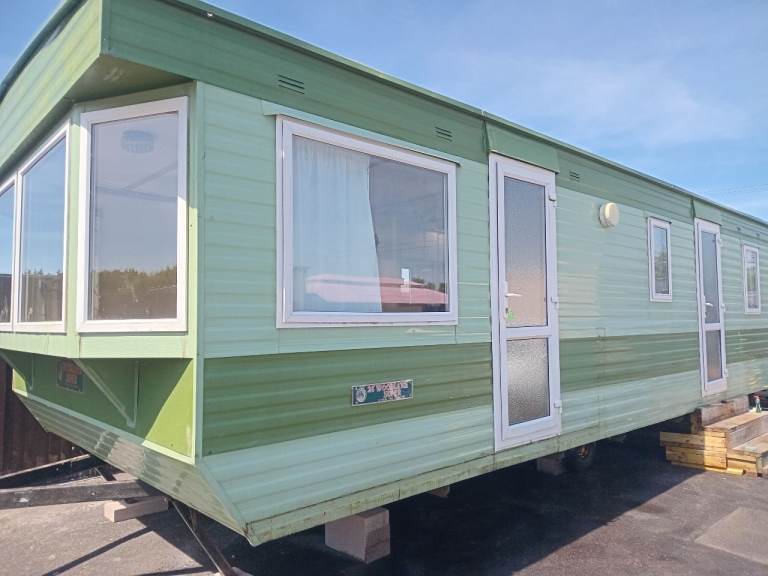 2 bedroom static caravan for rent on nice quiet private site in the tadley reading area 