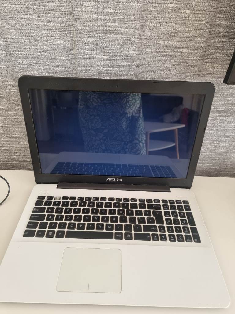 Asus X555L laptop notebook white with charger 