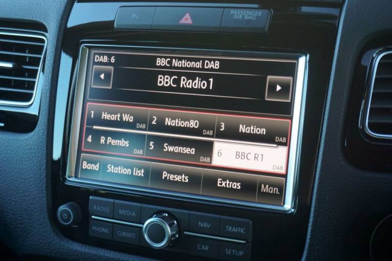 2014 Volkswagen Touareg 3.0 TDI V6 BlueMotion Tech R-Line SUV Diesel Tiptronic 4WD (s/s) 5dr - Ju...