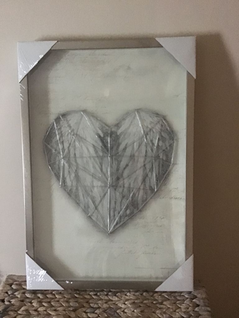 Brand new Heart Design wall art