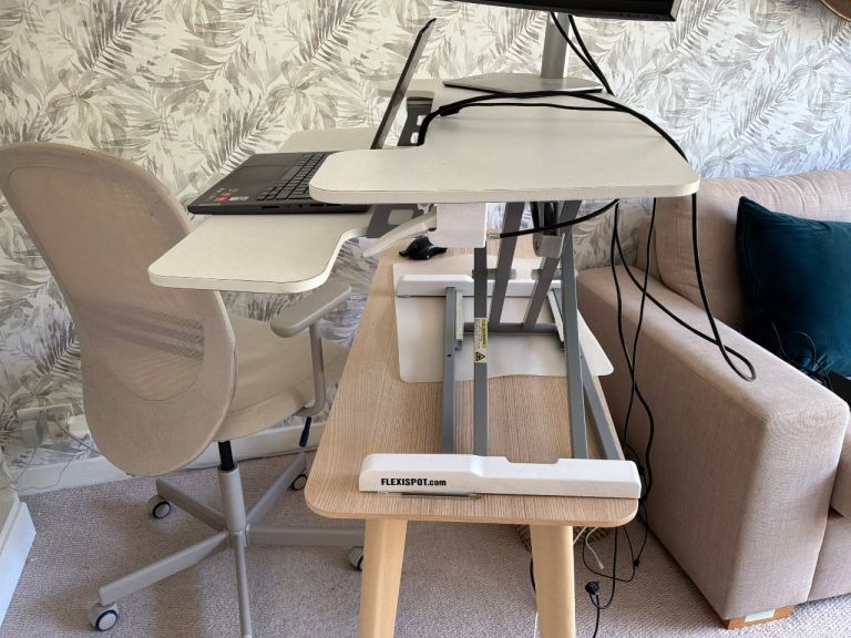 FlexiSpot Standing Desk Converter - White, Good Condition