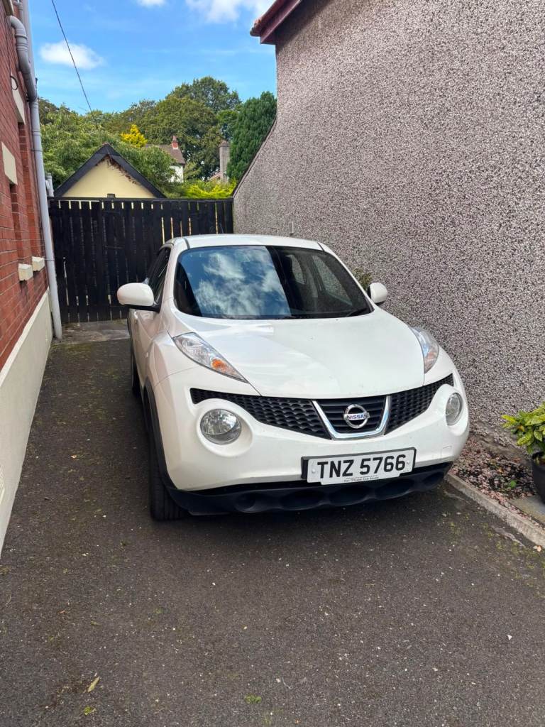 Nissan, JUKE, Hatchback, 2013, Manual, 1598 (cc), 5 doors