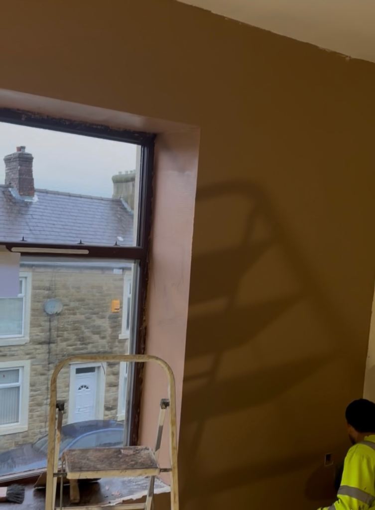 Professional skimming & plastering services and smooth finish 