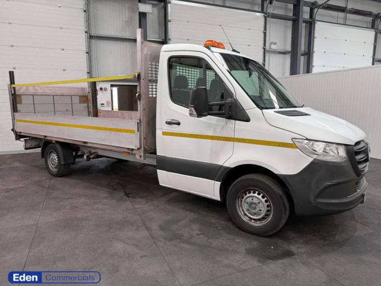 2021 Mercedes-Benz Sprinter 3.5t Progressive Chassis Cab CHASSIS CAB DIESEL Manual