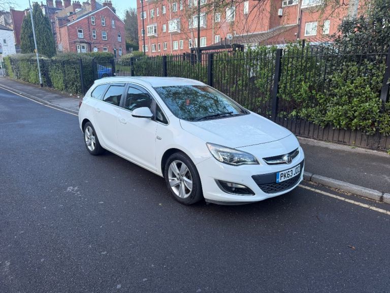 2013 Vauxhall Astra Sri • ( Astra J )