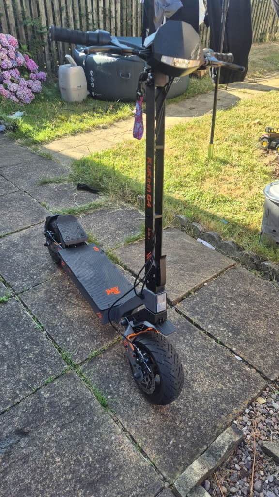 Kukirin G4 Electric Scooter – Black, Good Condition