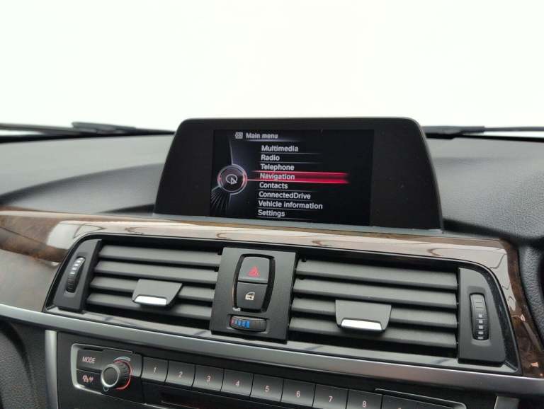 2015 BMW 3 Series 3.0 335i Luxury Saloon 4dr Petrol Auto Euro 6 (s/s) (306 ps) GLASS SUNROOF+ SAL...