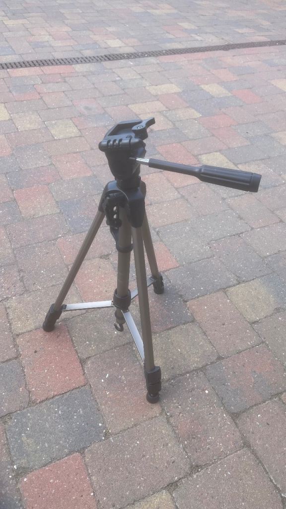 Camera tripod