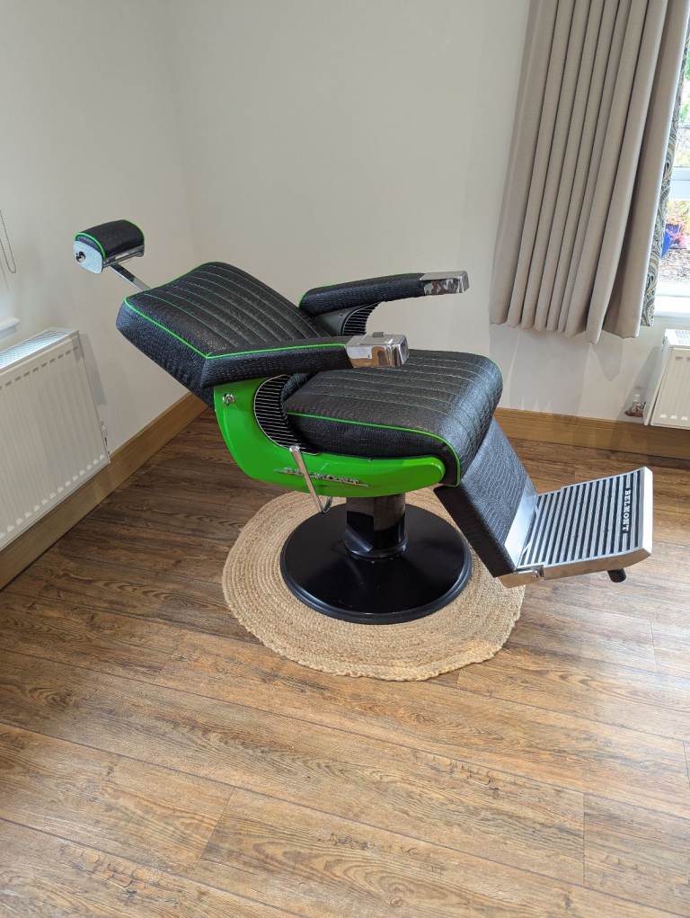 Takara Belmont Barber’s chair (retro 1960’s) Used 