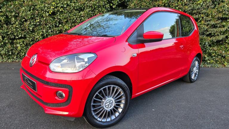 2014 (64) Volkswagen up! 1.0 High up! 3dr (75bhp) **BIG SPEC**