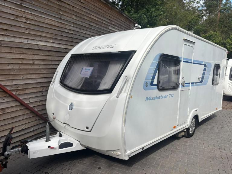 Sprite MUSKETEER TD - 2012 - 5 BERTH - MOTOR MOVER - GENUINE BARGAIN