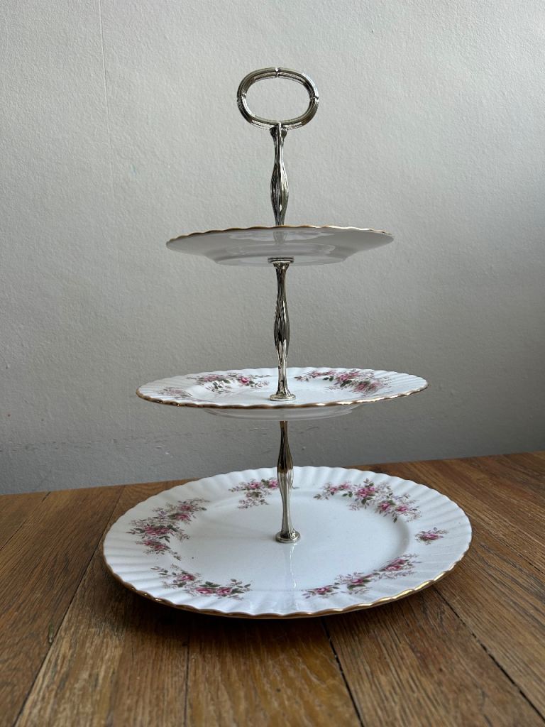 Antique collectable cake stand 