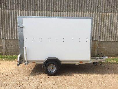 Box Trailer with Ramp in Black or White - Tickners Single Axle 8' x 5' x 5'