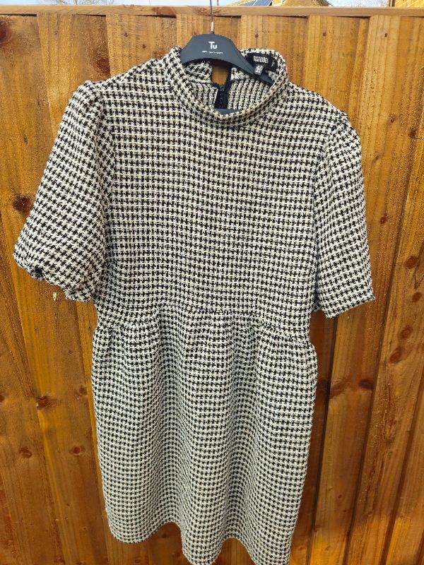 Missguided Knee Length Dress Zipped Up Back