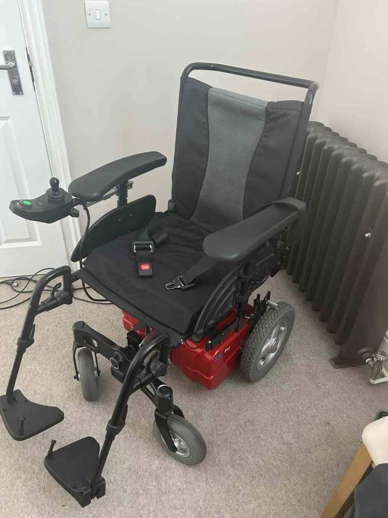 Invacare Fox Power chair