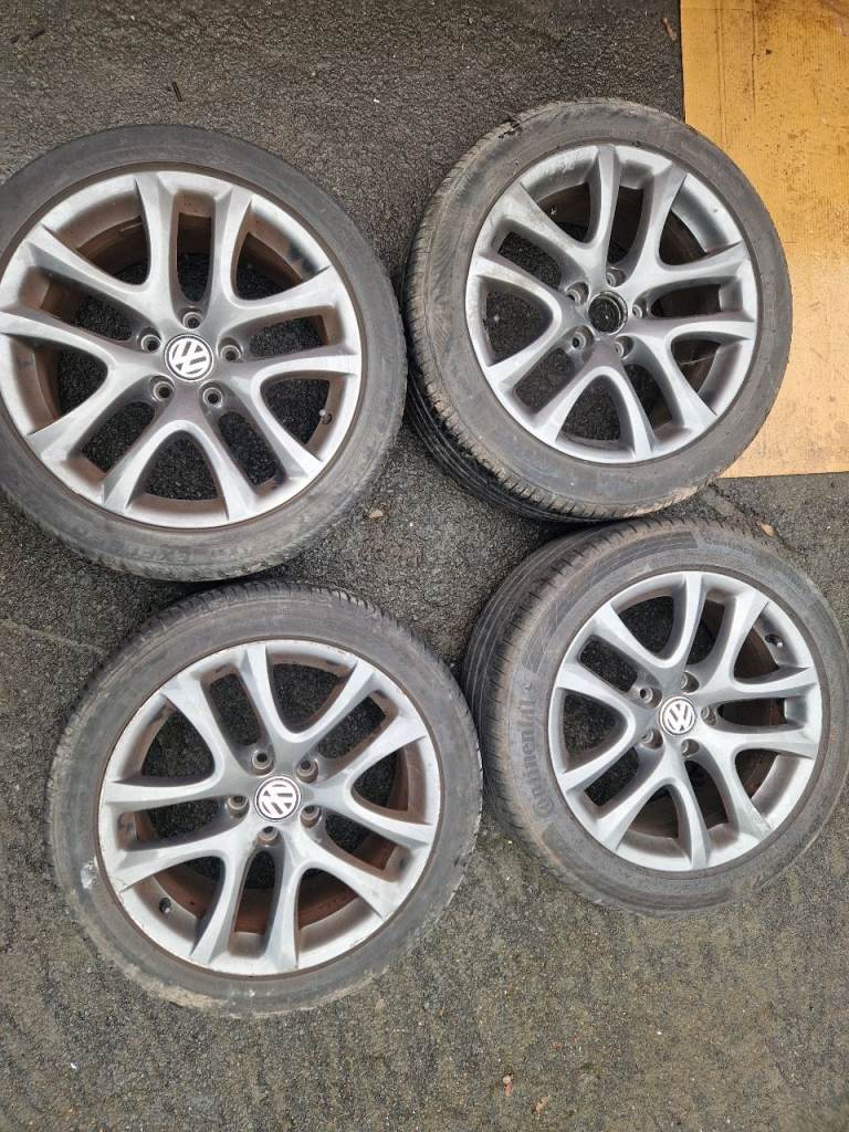 Genuine 17" vw scirrocco alloys 