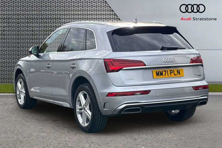 2022 Audi Q5 40 TDI Quattro S Line 5dr S Tronic SUV Diesel Automatic