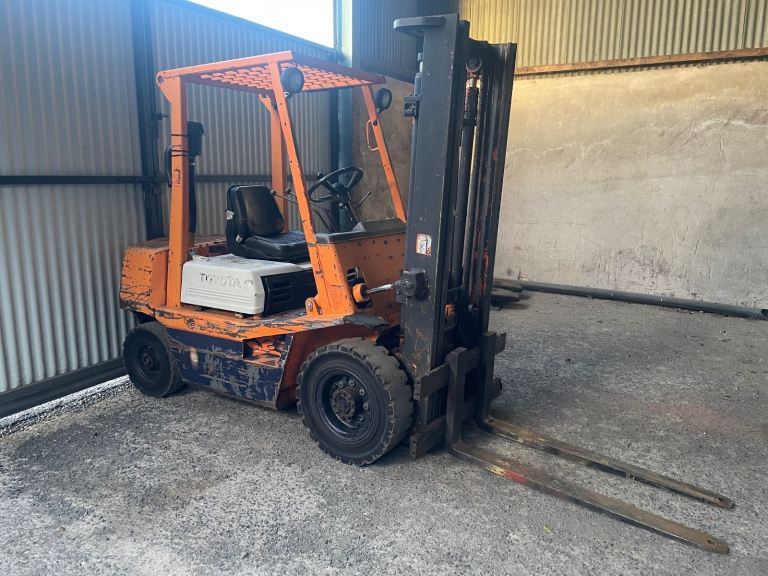 Toyota 2.5 ton forklift 