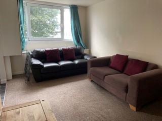 2 bedroom flat in Merkland Road, Old Aberdeen, Aberdeen, AB24 3HR