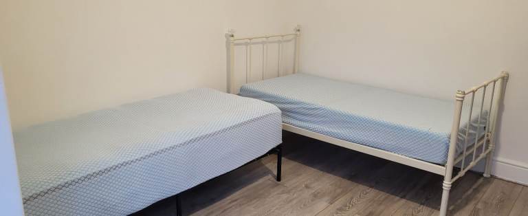 Room to rent 