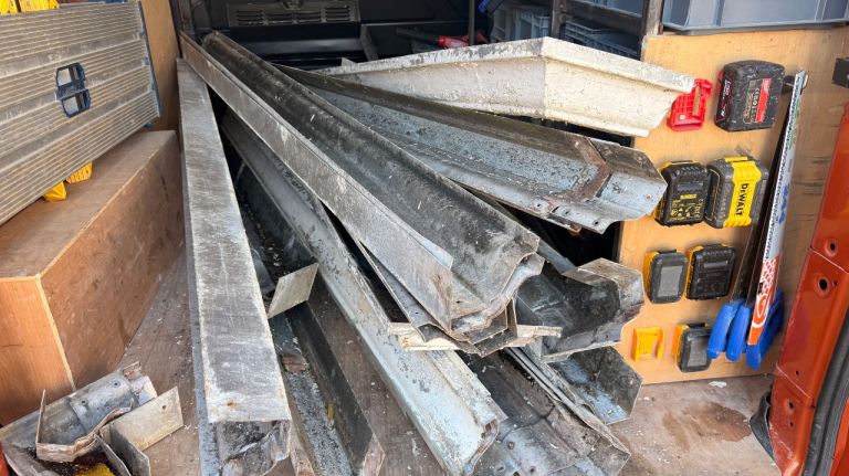 6x4” decorative aluminium guttering 