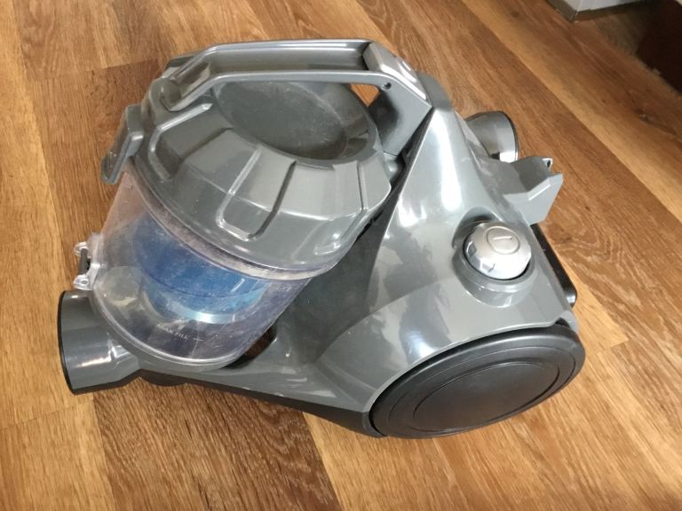 Vacuum cleaner