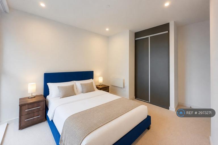 1 bedroom flat in Block A, Salford, M50 (1 bed) (#2973271)