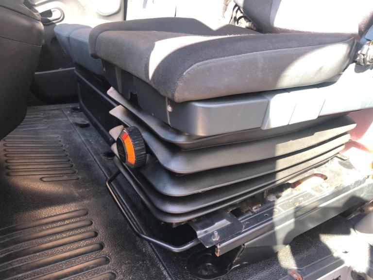 2024 Renault Master LEFT HAND DRIVE CURTAIN SIDE SLEEPER CAB Cutainside  Diesel Manual