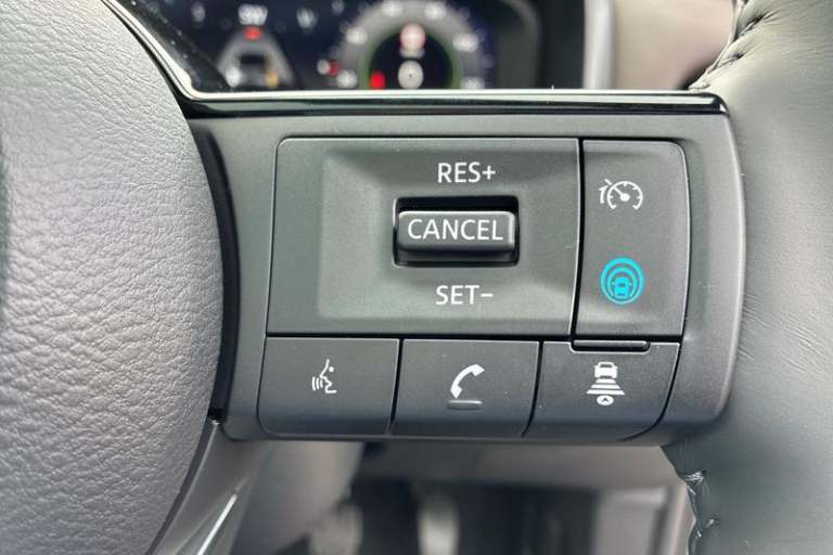 2025 Nissan Qashqai 1.3 DiG-T MH Tekna [Bose] 5dr Manual Hatchback Petrol Manual