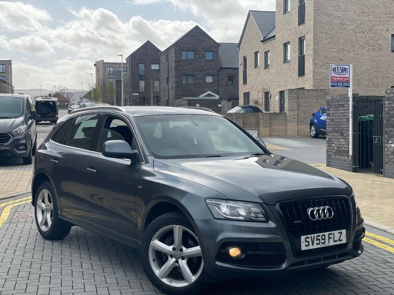 Audi q5 automatic s-line Quattro 