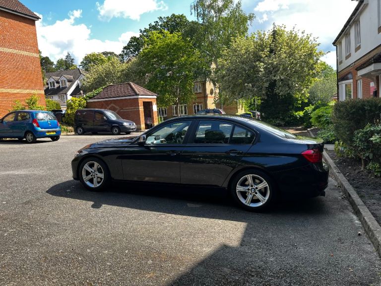 BMW 3 series - Carplay - Low Miles - Upgrades