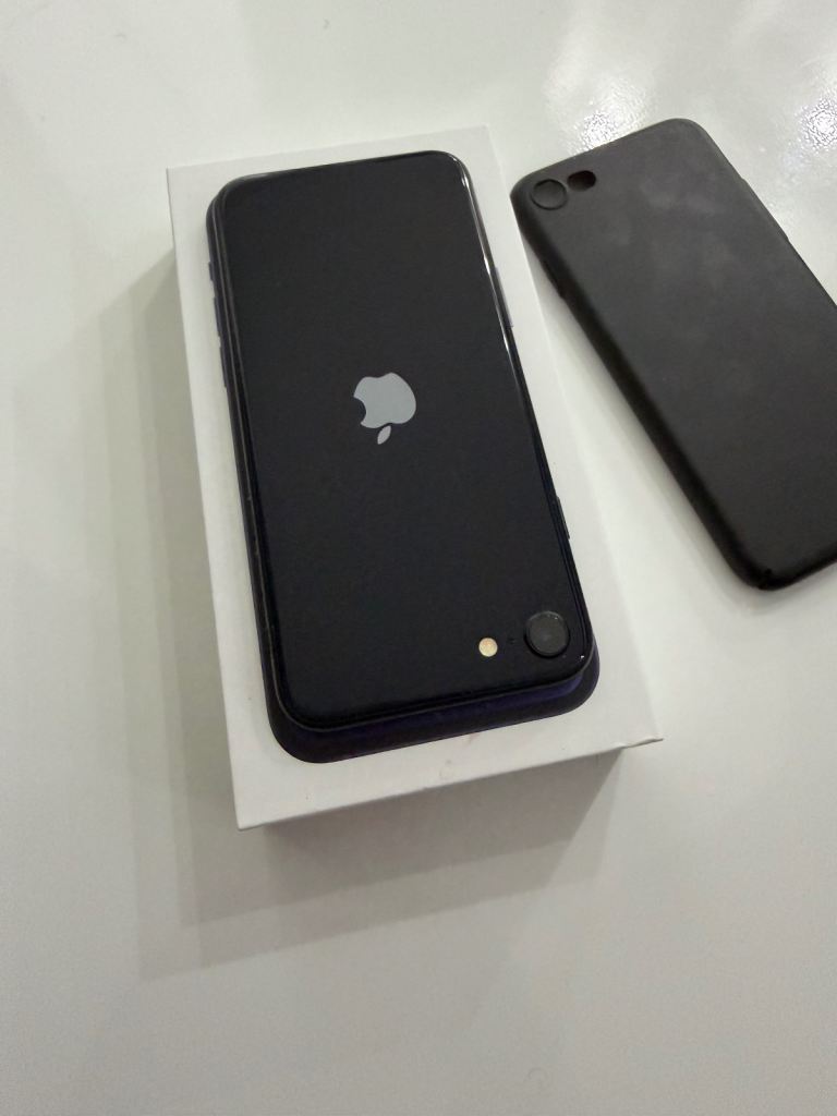 Apple iPhone SE 3rd Generation 64GB Unlocked