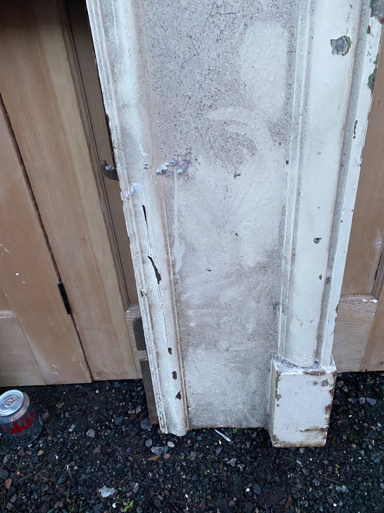 Large Victorian / Edwardian cast iron fireplace 