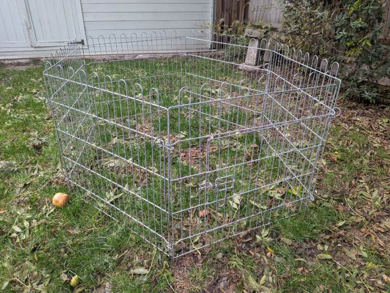 Metal outdoor pet pen/cage/run/fence