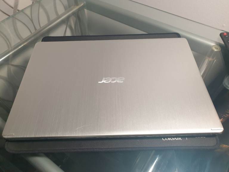Acer Aspire 5 Amd ryzen 5 3500u