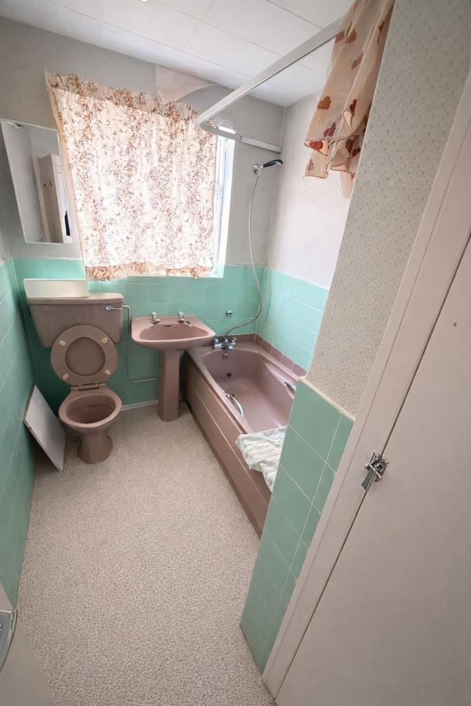 Two-Bedroom Flat to Rent – Twickenham