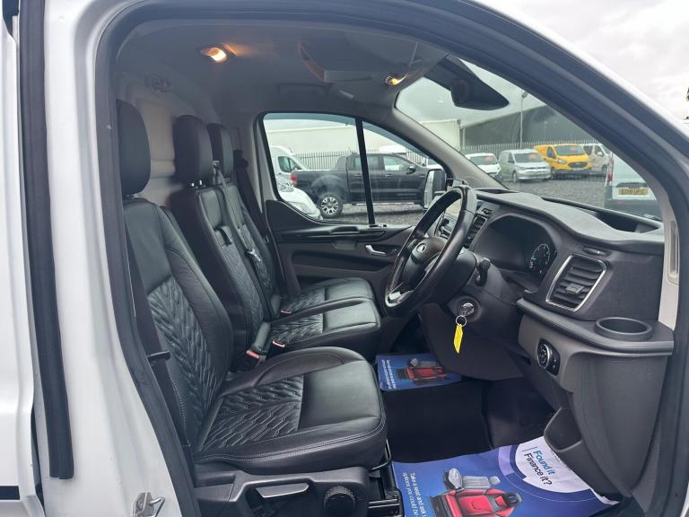 2019 Ford Transit Custom 2.0 TDCi 170ps Low Roof Sport Van PANEL VAN DIESEL Manual