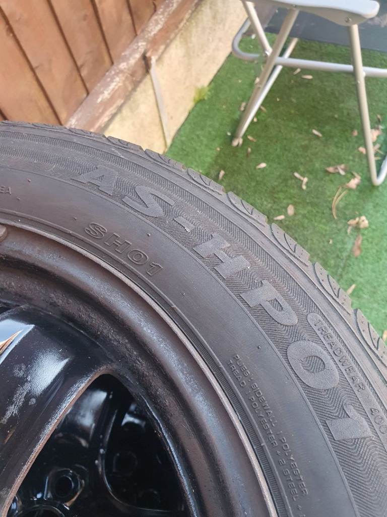 4 x wheels with tyres