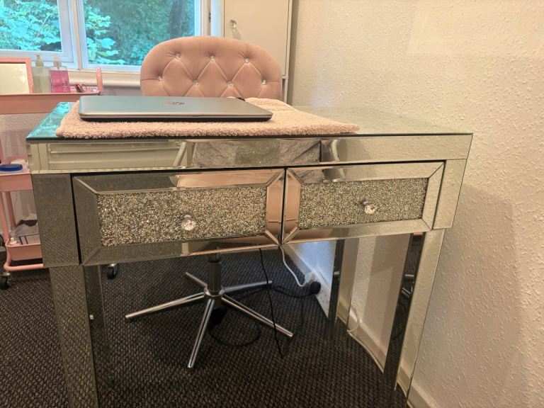 Dressing table and chair with side table