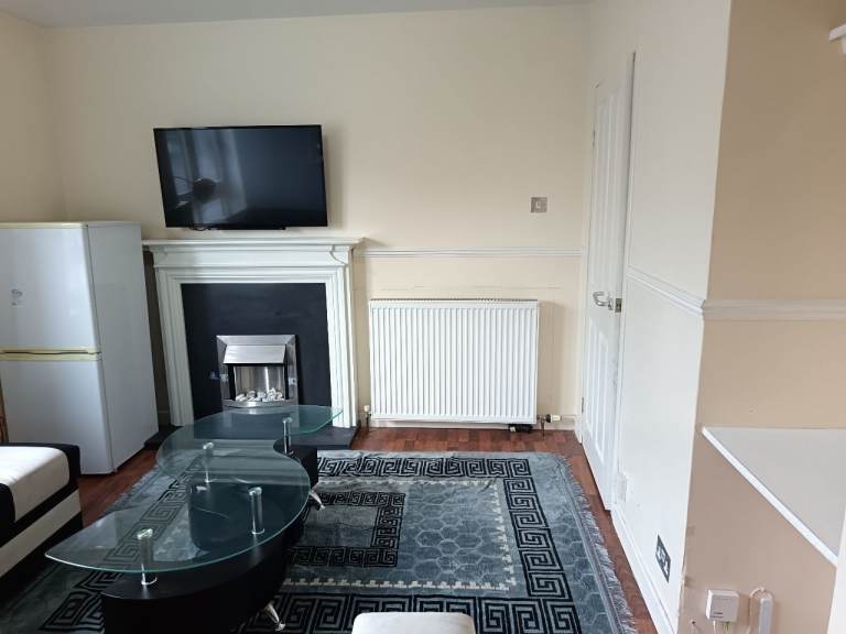 Now Let - 3 bed close to ARI