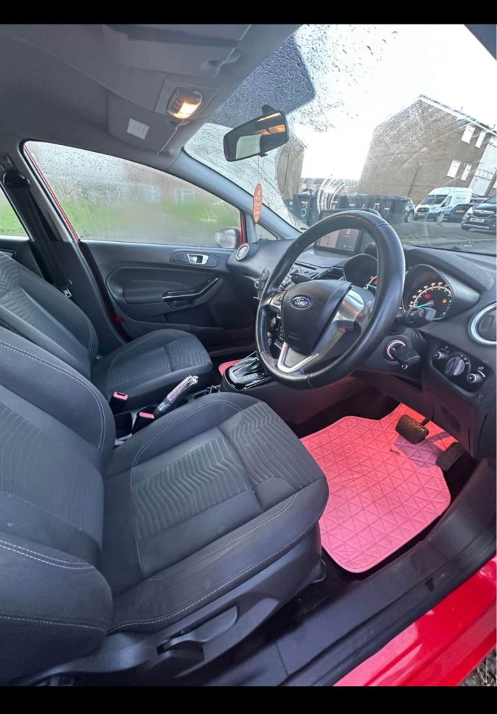 Ford, FIESTA, Hatchback, 2013, Semi-Auto, 1597 (cc), 5 doors