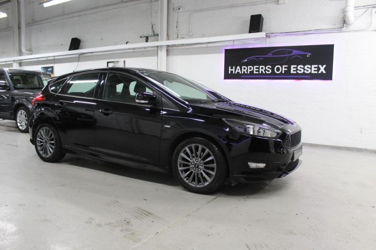 2018 Ford Focus 1.0 EcoBoost 140 ST-Line Navigation 5dr HATCHBACK PETROL Manual
