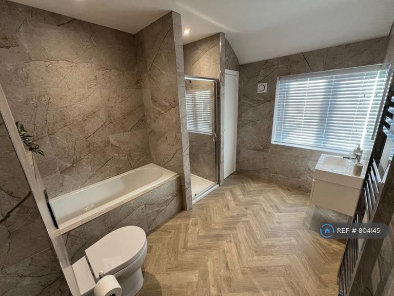 2 bedroom house in Sandileigh Avenue, Knutsford, WA16 (2 bed) (#804145)