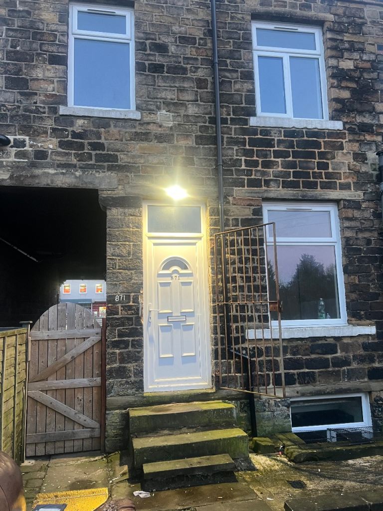 3 bed house to let bd5
