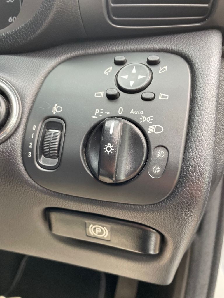 Mercedes-Benz, C CLASS, Saloon, 2006, Semi-Auto, 1796 (cc), 4 doors