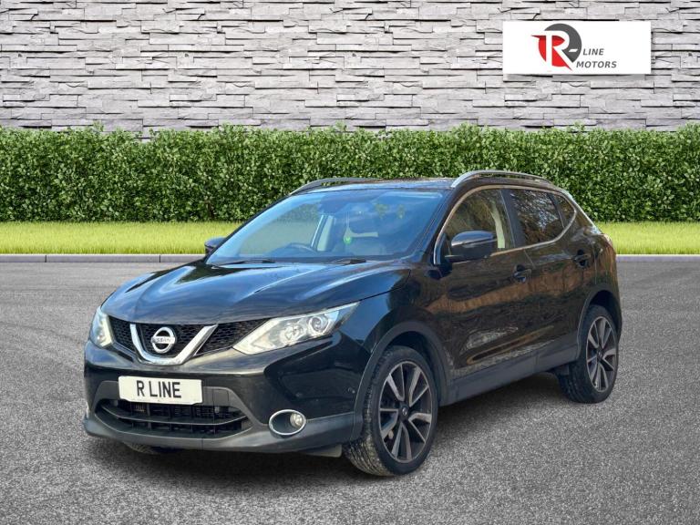 2015 Nissan Qashqai 1.6 DiG-T Tekna [Non-Panoramic] 5dr HATCHBACK PETROL Manual