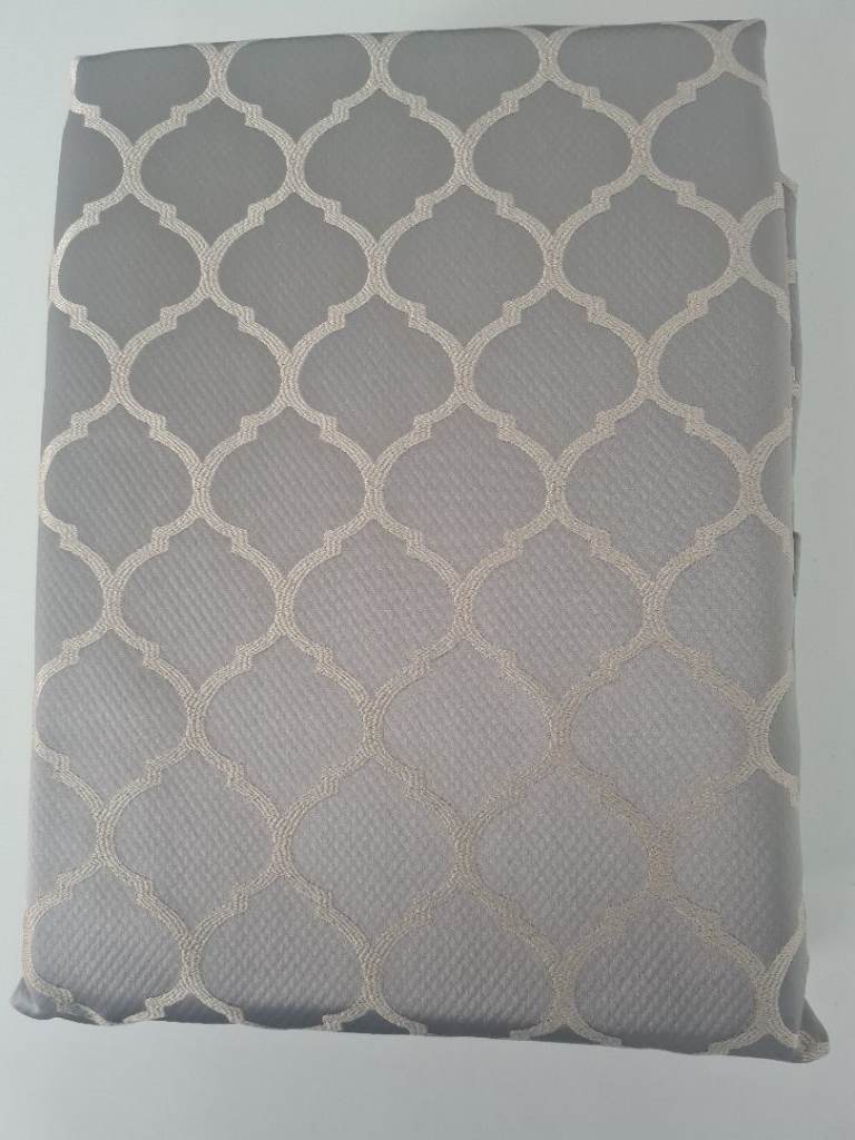 Ashley Wilde fully lined eyelet curtains in Grey/ Silver- 66 x 90inch- Brand New