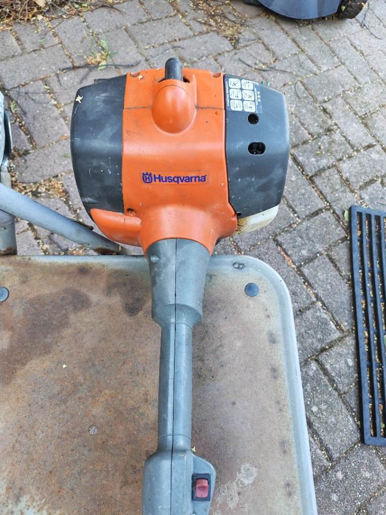Husqvarna petrol strimmer non runner