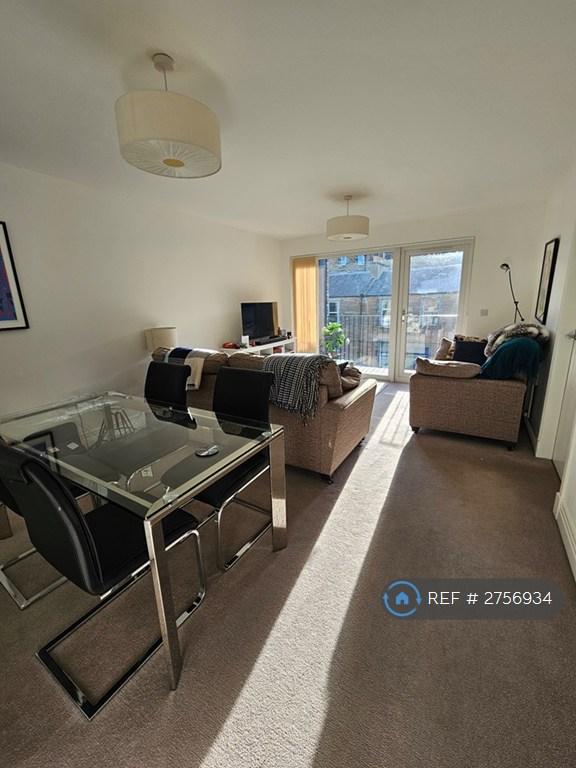 2 bedroom flat in Brunswick Road, Edinburgh, EH7 (2 bed) (#2756934)